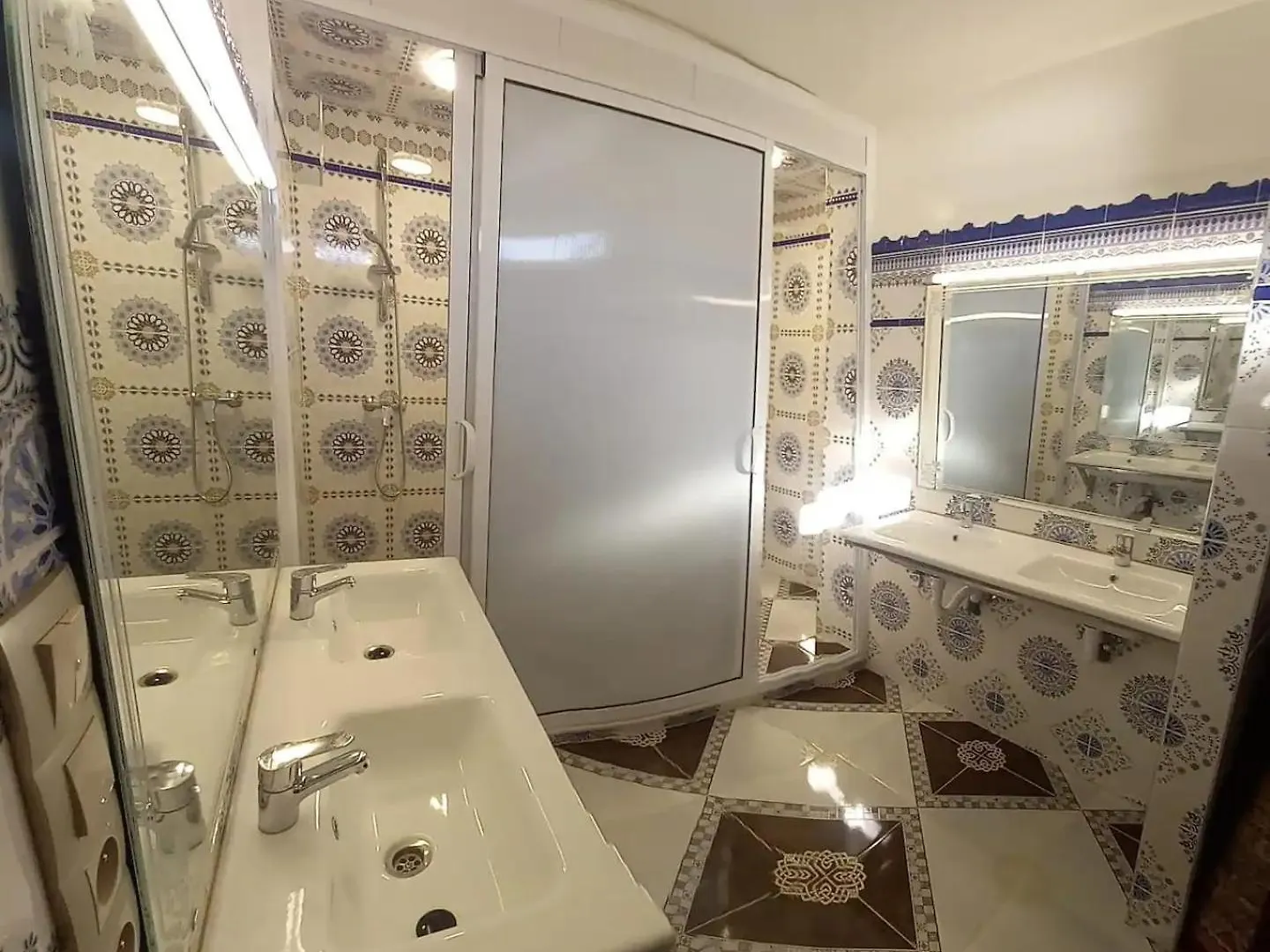 Anza Lighthouse Morocco Hostel Agadir